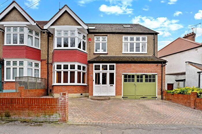 5 Bedroom End Terrace House For Sale In Oak Hill, Woodford Green, IG8