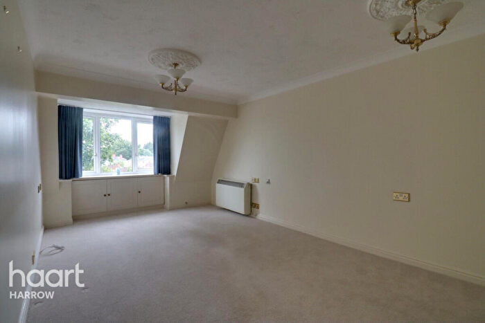 1 Bedroom Retirement Property For Sale In Uxbridge Road, Pinner, HA5