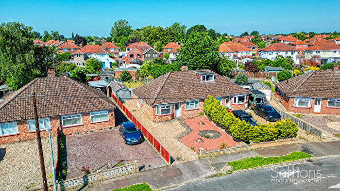 2 Bedroom Bungalow For Sale In Blenheim Crescent, Norwich, Norfolk, NR7