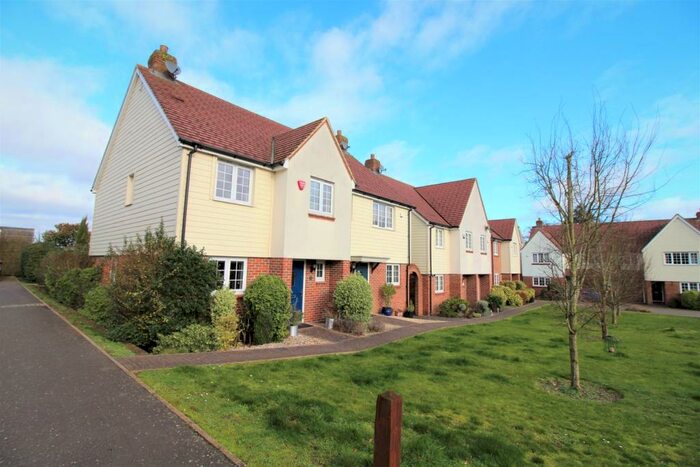 3 Bedroom End Of Terrace House To Rent In Old Rectory Drive, Hatfield, AL10