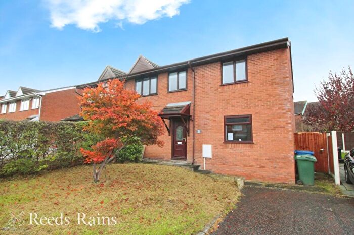 4 Bedroom Semi-Detached House For Sale In Long Meadows, Chorley, Lancashire, PR7