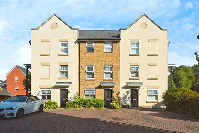 4 Bedroom Town House For Sale In Mackintosh Street, Bromley, BR2