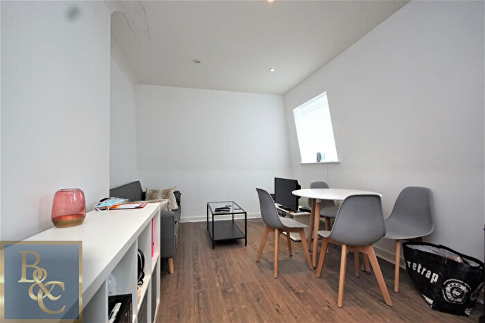 2 Bedroom Apartment To Rent In Northpoint Square, Camden, NW1