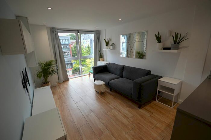 2 Bedroom Flat To Rent In Atlantic One, St. Georges Walk, Sheffield, Uk, S3