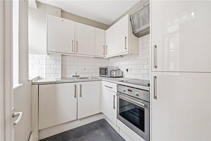 1 Bedroom Studio To Rent In Devonshire Street, Marylebone, London, W1G