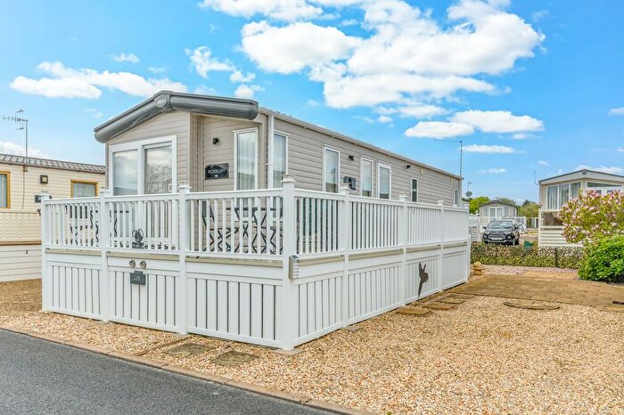 2 Bedroom Property For Sale In Avon Park, Warwick Road, Stratford-Upon-Avon, CV37