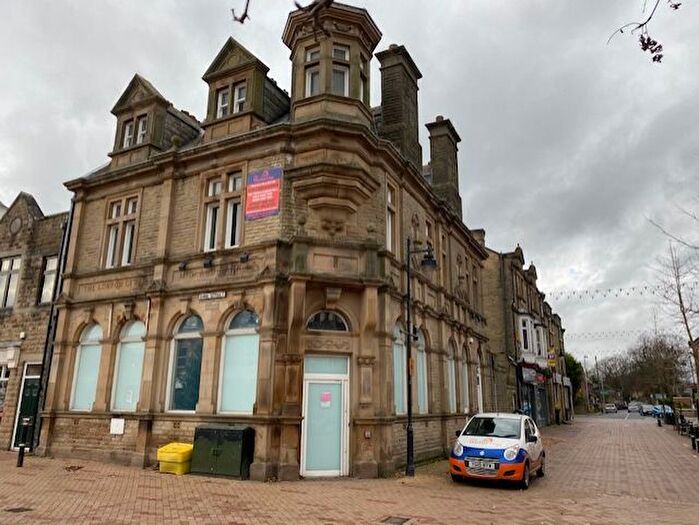 1 Bedroom Flat To Rent In A Wesley Street, Ossett, WF5