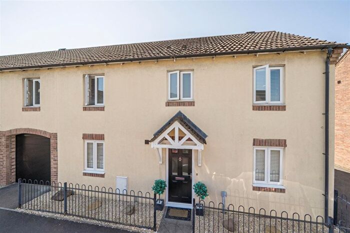 4 Bedroom Semi-Detached House For Sale In Heol Y Gwartheg, Gowerton, Swansea, SA4