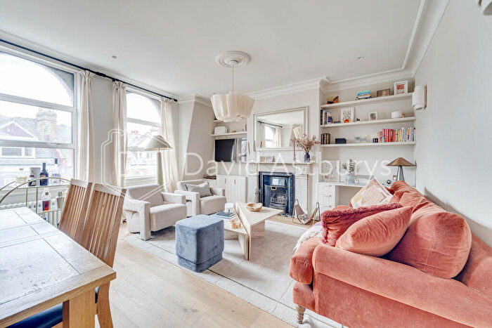 2 Bedroom Apartment To Rent In Fairfield Gardens, Crouch End, London, N8