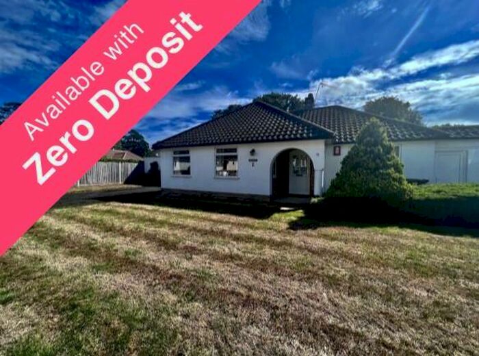 3 Bedroom Bungalow To Rent In Moorhill Gardens, Southampton, SO18