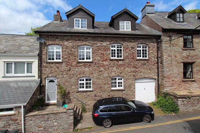 5 Bedroom Terraced House For Sale In Mount Street, Brecon, LD3