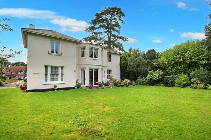 2 Bedroom Apartment To Rent In Barton End, Alton, Hampshire, GU34