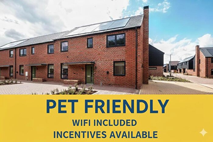 3 Bedroom Semi-Detached House To Rent In One Month Rent Free - Shenley Wood, Milton Keynes, MK5