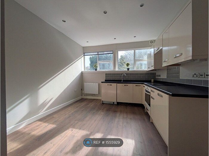 1 Bedroom Flat To Rent In Ravenscliffe Road, Stoke-On-Trent, ST7