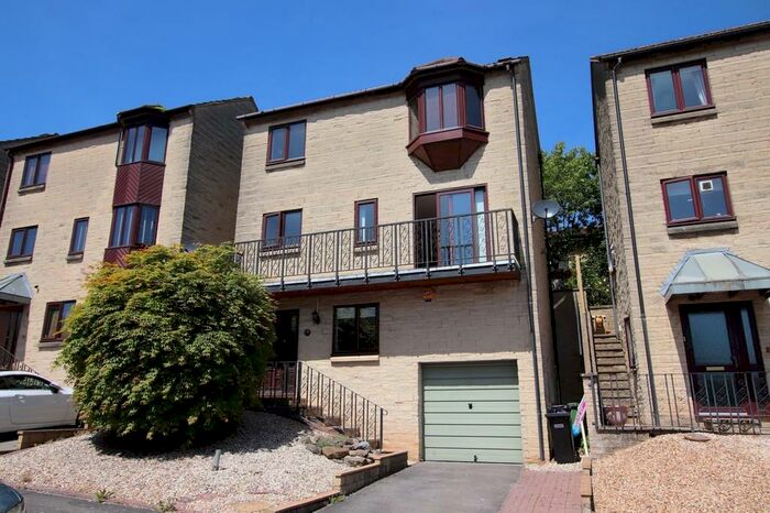 6 Bedroom Detached House To Rent In Langdon Road, BA2