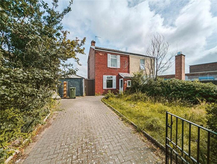 2 Bedroom Semi-Detached House For Sale In Grantham Road, Southport, Merseyside, PR8
