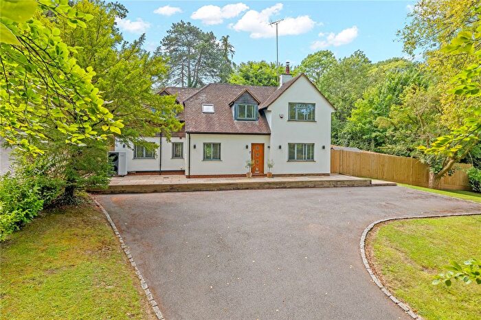 4 Bedroom Detached House For Sale In Butlers Dene Road, Woldingham, Surrey, CR3