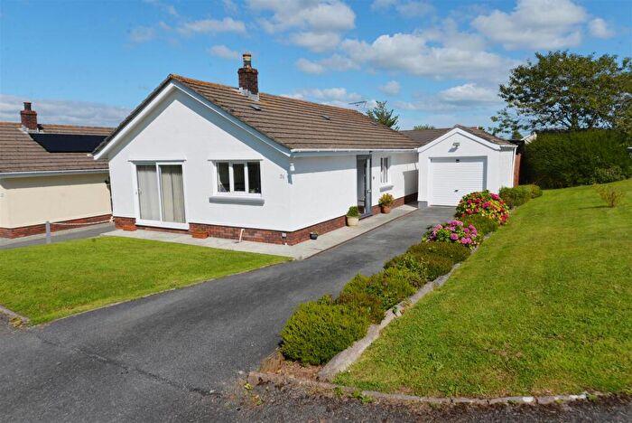 3 Bedroom Detached Bungalow For Sale In Meadow Road, Jameston, SA70