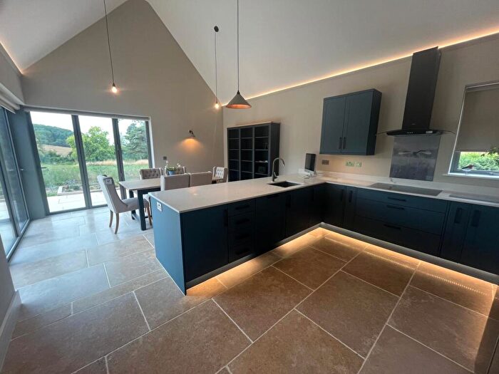 4 Bedroom Bungalow To Rent In Duffus Hill, Moreton Morrell, Warwick, CV35