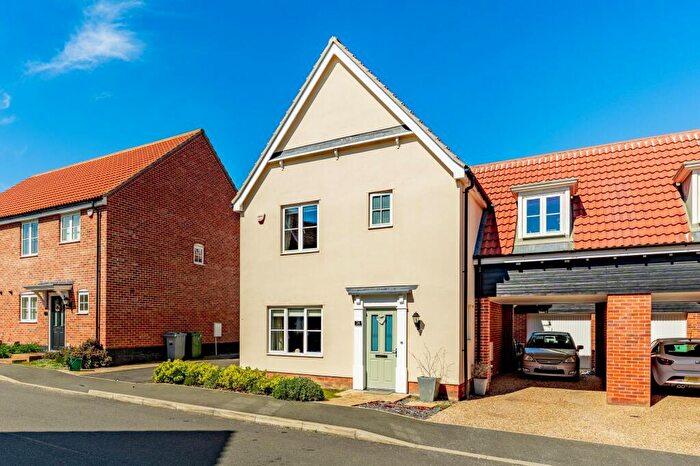3 Bedroom Link Detached House For Sale In Flycatcher Way, Sprowston, NR7