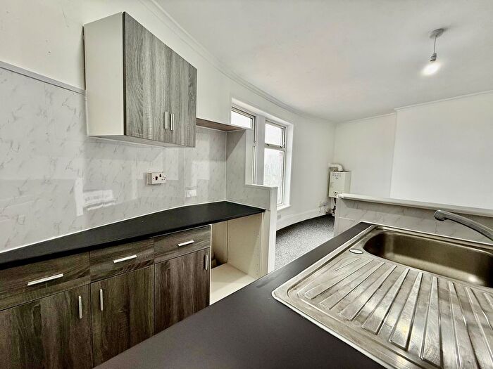 1 Bedroom Flat To Rent In Fawcett Road, Southsea, PO4