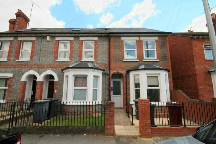 5 Bedroom End Of Terrace House To Rent In Blenheim Road, Reading, RG1