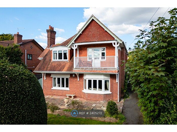 5 Bedroom Detached House To Rent In Danecourt Road, Poole, BH14