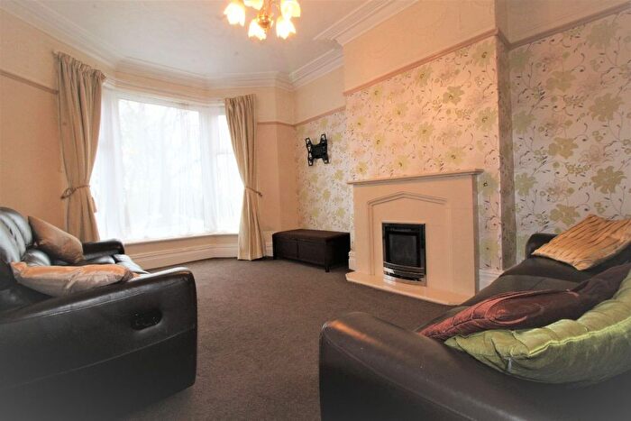 5 Bedroom Terraced House To Rent In Revidge Road, Blackburn, BB1