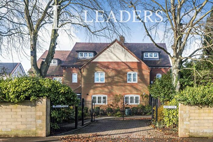 5 Bedroom Semi-Detached House To Rent In Coxwell Street, SN7