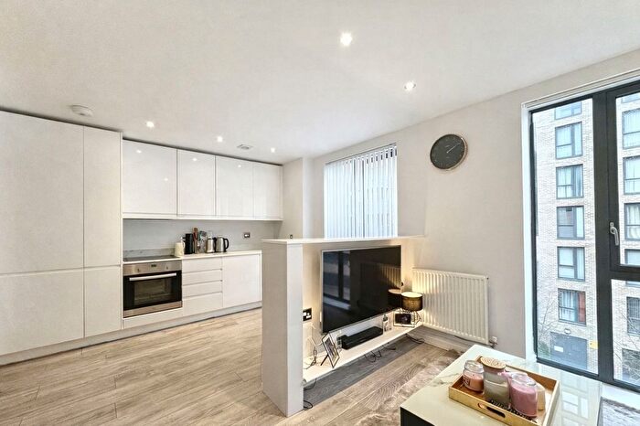 1 Bedroom Flat For Sale In Charcot Road, Crawford Court, NW9