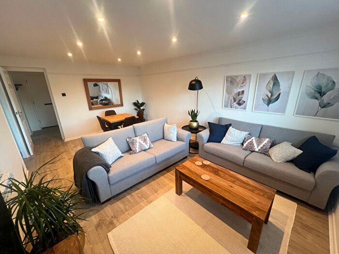 1 Bedroom Flat To Rent In Forefield Green, Springfield, CM1