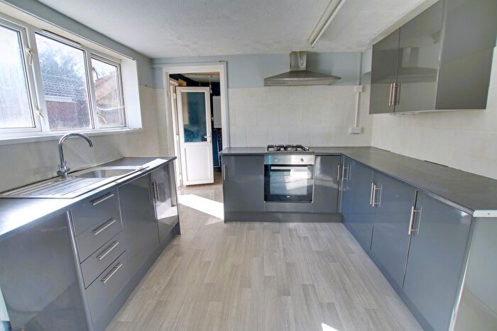 2 Bedroom Detached Bungalow For Sale In Highfield Road, March, PE15