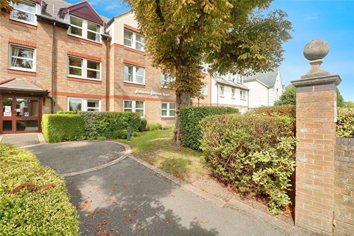 1 Bedroom Flat For Sale In Kathleen Godfree Court, Wimbledon, SW19