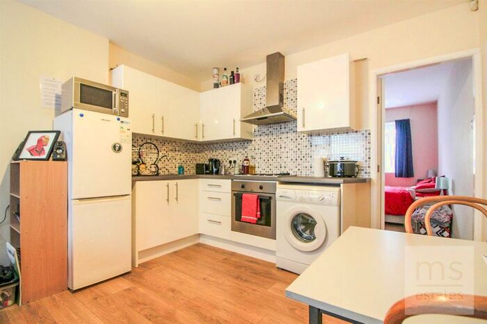 1 Bedroom Flat To Rent In Derby Road, Lenton, Nottingham NG7