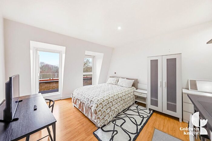 1 Bedroom Flat To Rent In Burdett Road, London, E3