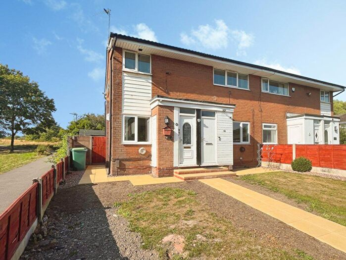 2 Bedroom Apartment For Sale In Hatherleigh Walk, Breightmet, BL2