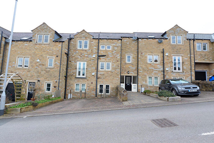 2 Bedroom Flat To Rent In Wayside Mews, Silsden, BD20