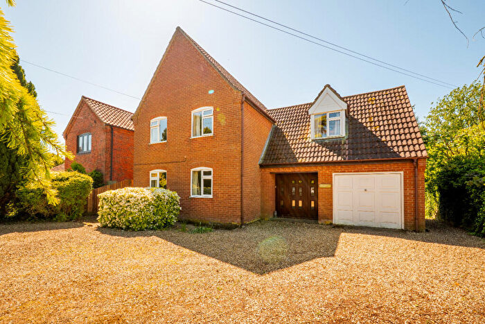 4 Bedroom Detached House For Sale In Chapel Road, Necton, PE37