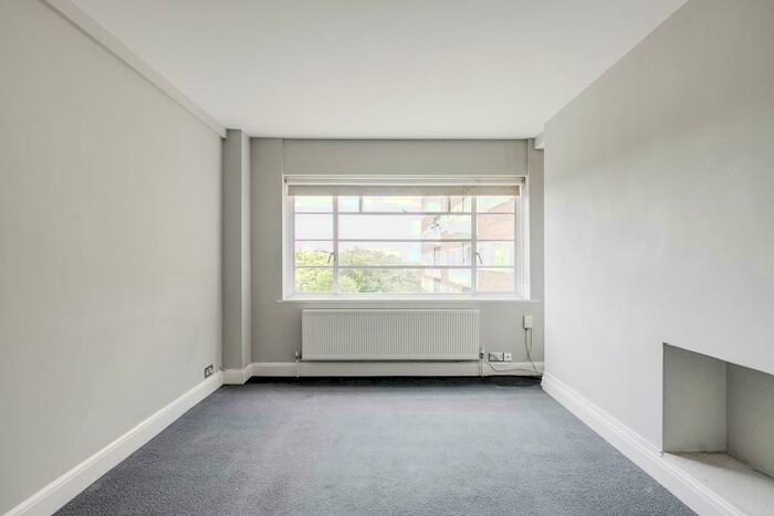 2 Bedroom Apartment To Rent In Northwood Hall, N6