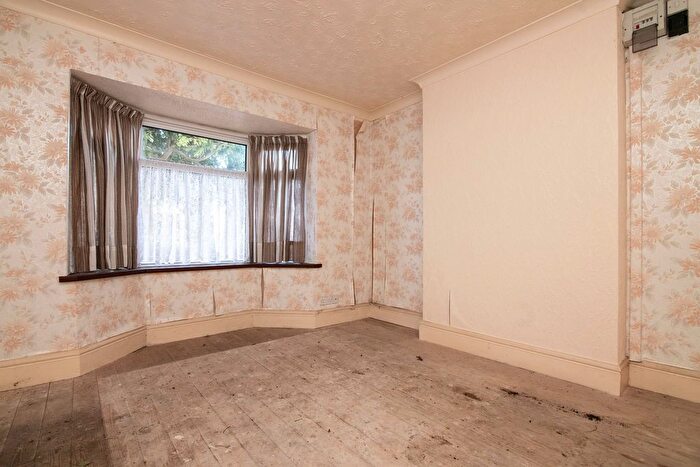 2 Bedroom Detached Bungalow For Sale In Albert Road, Halesowen, B63