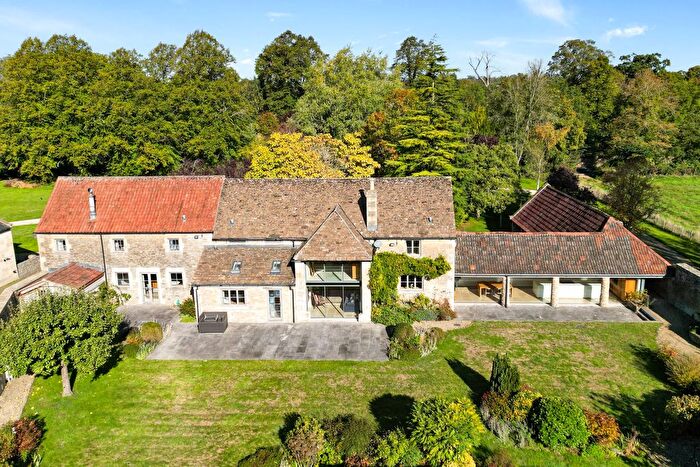 4 Bedroom Detached House For Sale In Lacock Road, Corsham, SN13