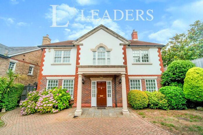 5 Bedroom Detached House To Rent In Tongdean Road, Hove, BN3