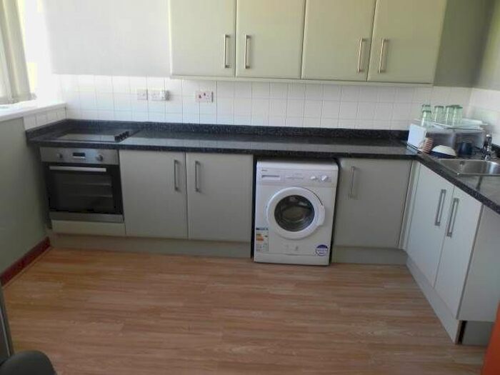 2 Bedroom Flat To Rent In Oxford Street, City Centre, Swansea, SA1