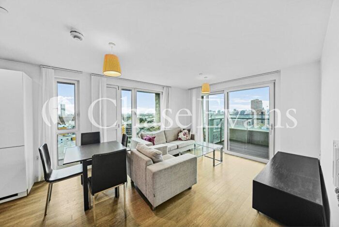 2 Bedroom Flat To Rent In Marner Point, St Andrews, Jefferson Plaza, Bow, E3