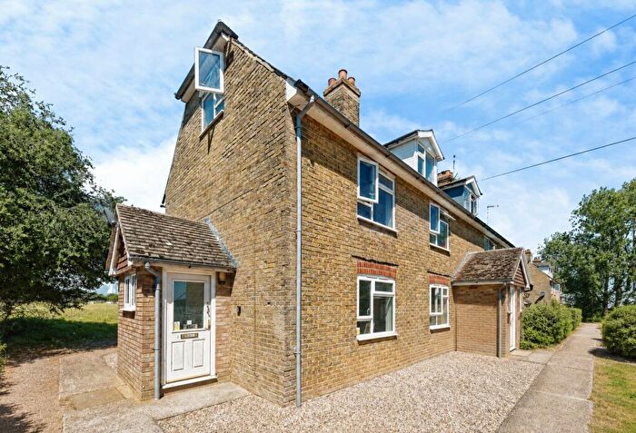 2 Bedroom End Of Terrace House For Sale In Park Terrace, Throwley Forstal, Faversham, ME13