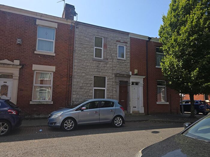 5 Bedroom Terraced House For Sale In St. Stephens Road, Preston, Lancashire, PR1