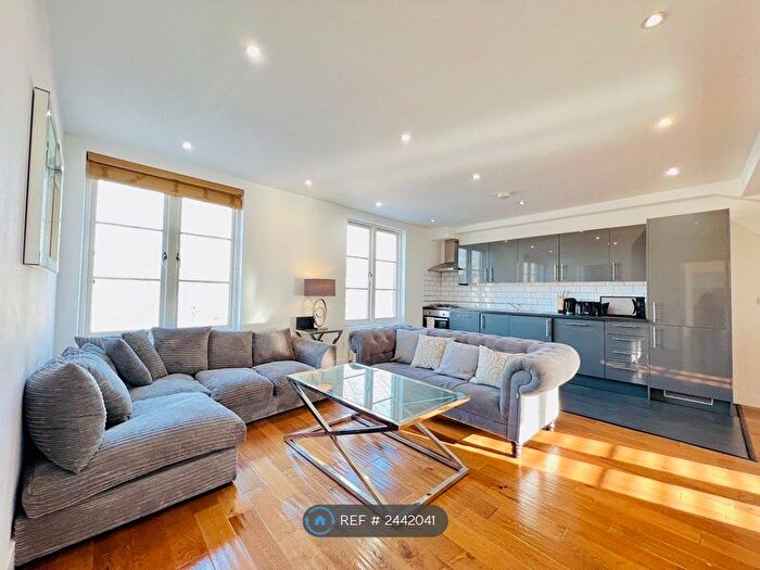 3 Bedroom Flat To Rent In Kennington Road, London, SE11