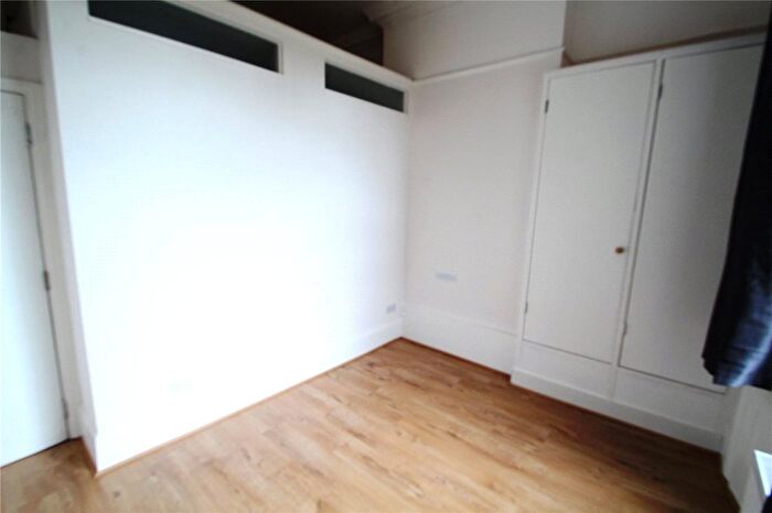 1 Bedroom Flat To Rent In Alexandra Grove, North Finchley, London, N12