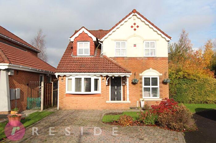 3 Bedroom Detached House For Sale In Winwood Fold, Middleton, Manchester, M24