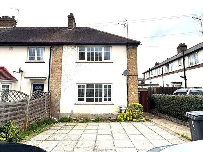 3 Bedroom End Of Terrace House For Sale In Fryatt Road, London, N17